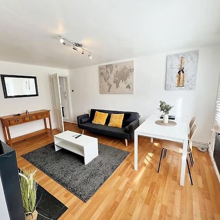 Cosy Croydon Apt Sleeps 5 Εξωτερικό φωτογραφία